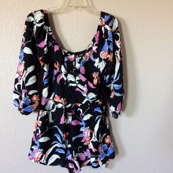 Yumi Kim Lady Luck floral romper with pockets - Picture 2 of 8
